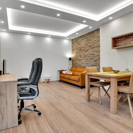 Apartment Scandic Plesivec *